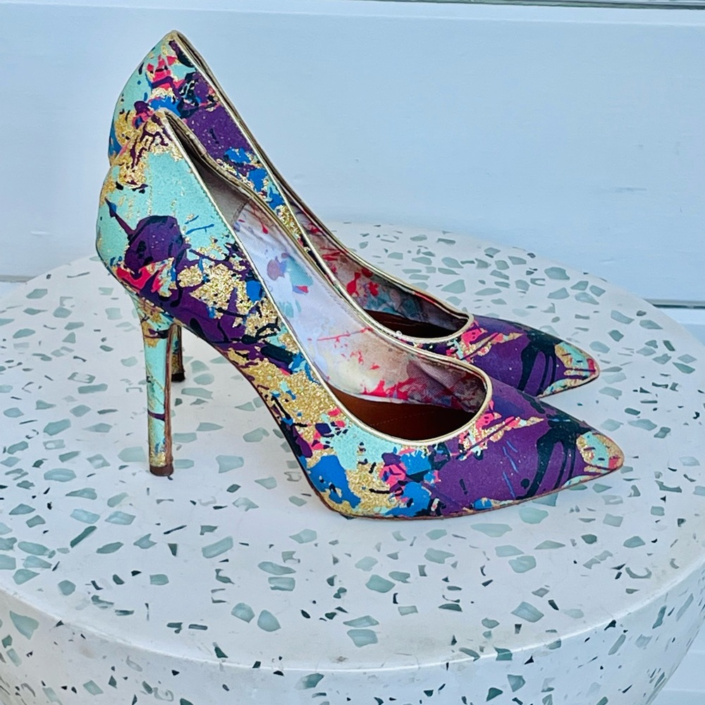 Boutique 9 Pumps Multicolored- Graffiti Stilettos US7